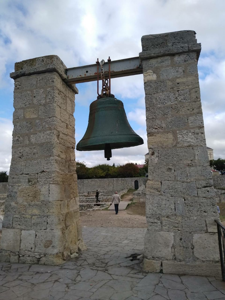 Херсонесский колокол в Севастополе 